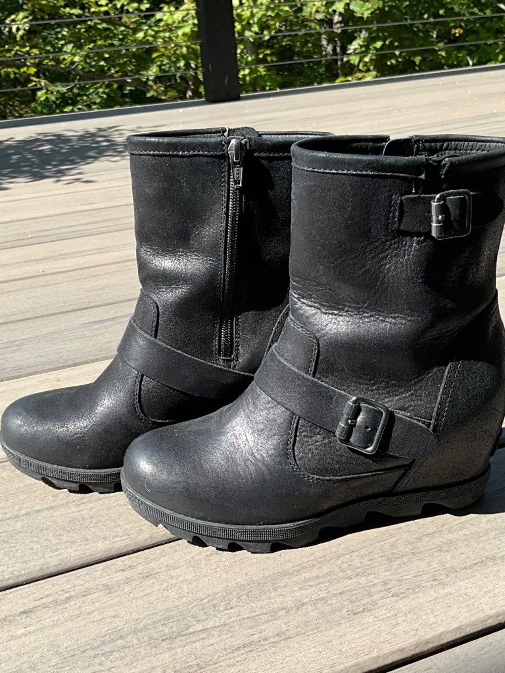 Sorel wedge boot. Motorcycle look. Sooo comfy. Size 8. Good Condition